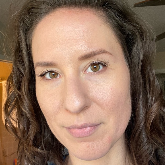 Meet your Posher, Sara - Picture 2 of 3